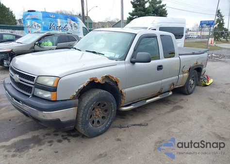 2006 Chevrolet Silverado 1500 Work Truck z USA, uszkodzony, nr VIN 2GCEK19B761130185